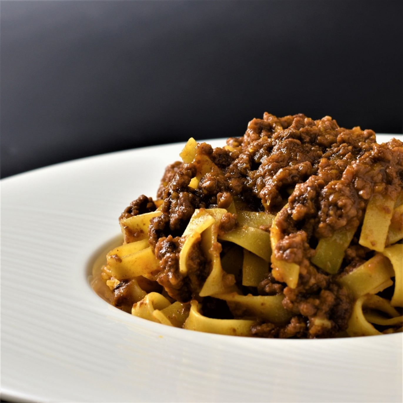 ラグーソースと冷凍生パスタのセット(1人前)　　