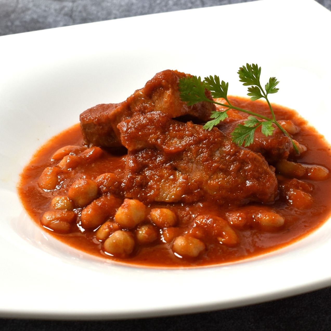 平田牧場三元豚と豆のトマトソース煮