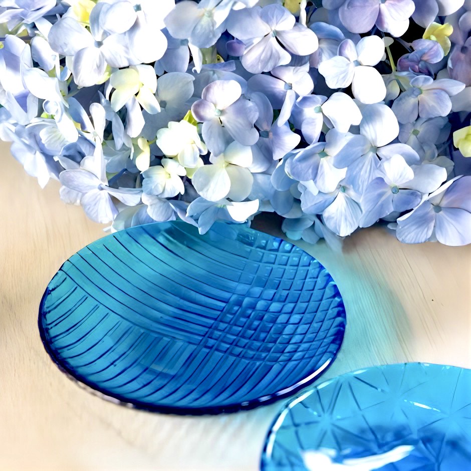 廣田硝子｜ガラス丸皿 2211NB 手塩皿 ブルー 醤油皿 小皿 舫 もやい レリーフ 高級感 シェルシリーズ 