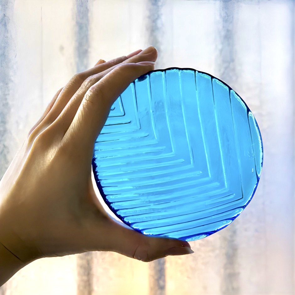 廣田硝子｜ガラス丸皿 2214NB 手塩皿 ブルー 醤油皿 小皿 舫 もやい レリーフ 高級感 シェルシリーズ 