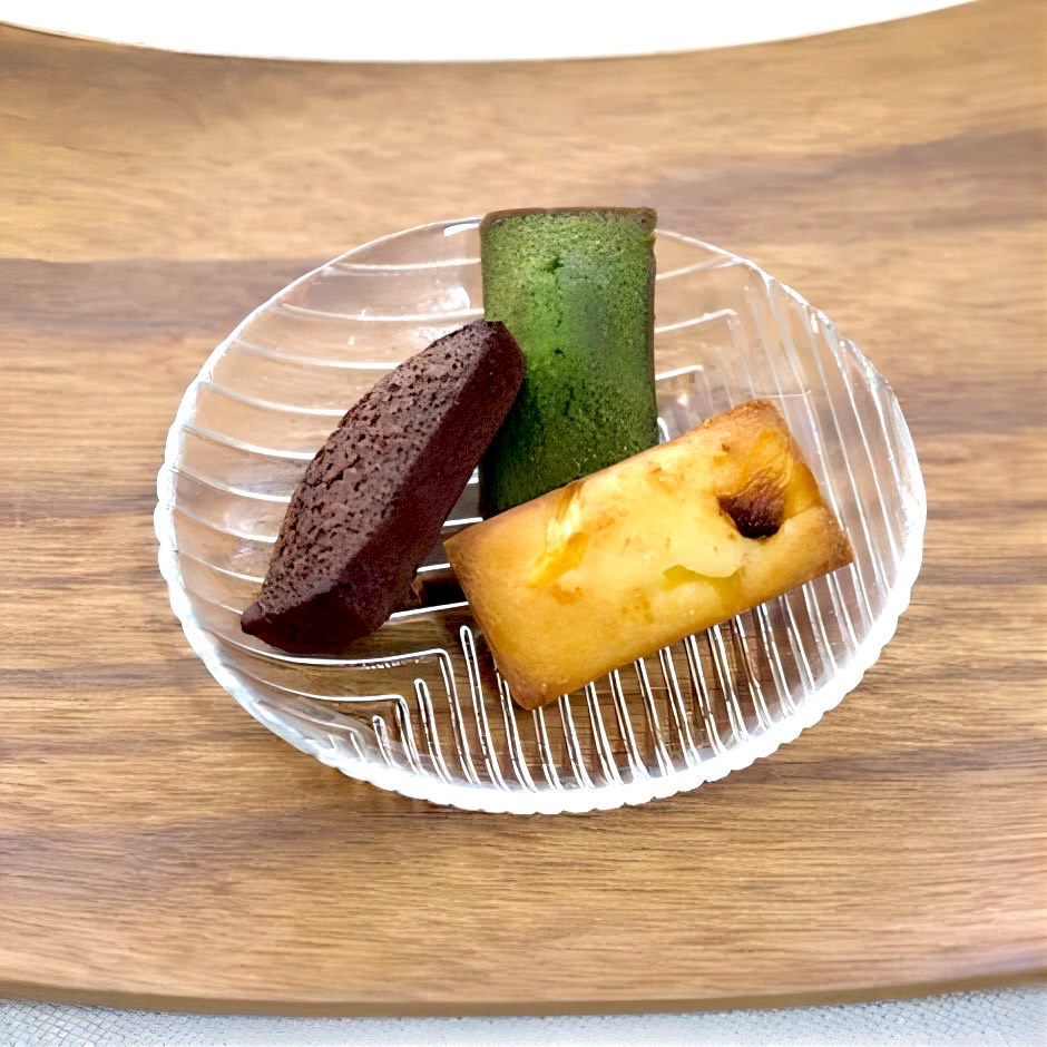 廣田硝子|鉢・ボール 深皿 2224N 舫 もやい プレート レリーフ 高級感 シェルシリーズ デザイン 和食 洋食 ガラス皿 丸皿