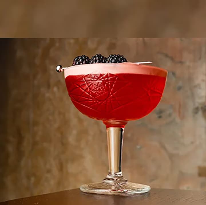 レアダムクリサルグラス（Leerdam Crisal Glass）　アイコン クープ 250ml｜星形ホブスターカット・シャンパン＆カクテル兼用 業務用 クープ シャンパングラス