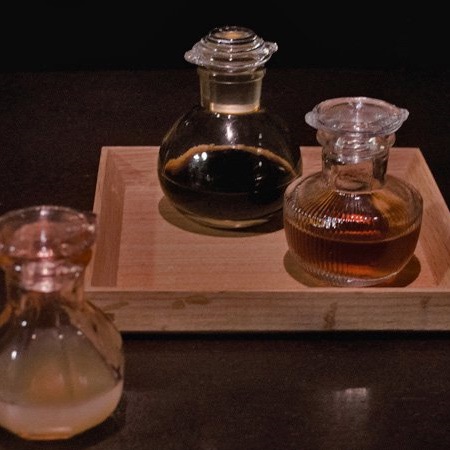 廣田硝子｜醤油さし 復刻醤油差し 丸 アンバー色 垂れない 液だれしない 調味料入れ 日本製 レトロ 家庭用 業務用