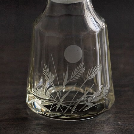 廣田硝子｜醤油さし 江戸花切子 しょうゆ差し 秋・秋草 垂れない 液だれしない 調味料入れ 日本製 レトロ 家庭用 業務用