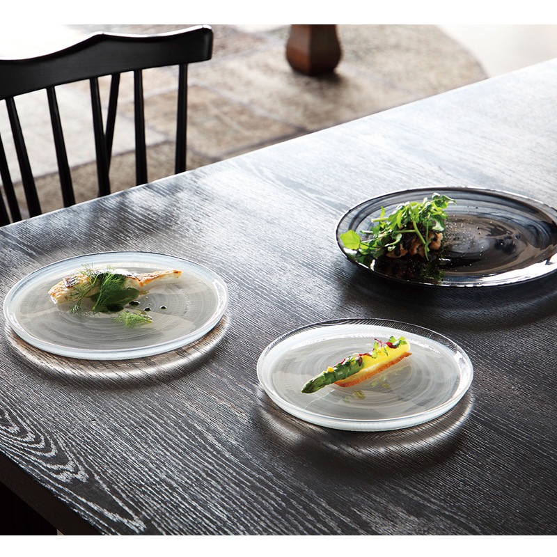 Arda（アルダ）｜ガラス丸皿 アラバスター フラットプレート M ブラック 23.5cm おしゃれ 高級感