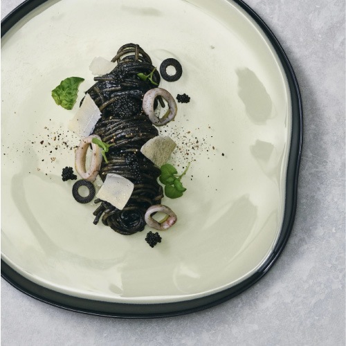 吉沼硝子｜ガラス皿 イスタンブール 32cm プレート 24-235 ラウンド形状 高級感 ハンドメイド おしゃれ 前菜 一品 デザート インテリア