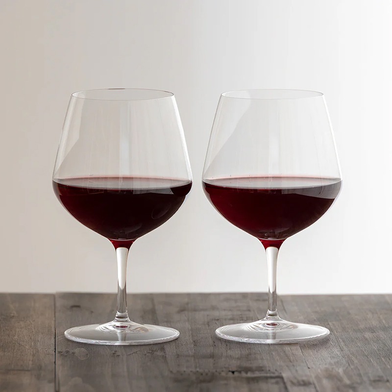 木村硝子店（Kimura Glass）sen red wine glass 370cc｜柴田文江デザインが生む、大きめボウルで赤ワインの香りが引き立つ一脚　業務用から日常使いまで幅広く活躍
