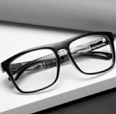 T084 ���� �������� UV400 �ץ��ƥ��� ���Ƥ᤬�ͥᥬ�� ���֥�ե졼�� �֥�å�