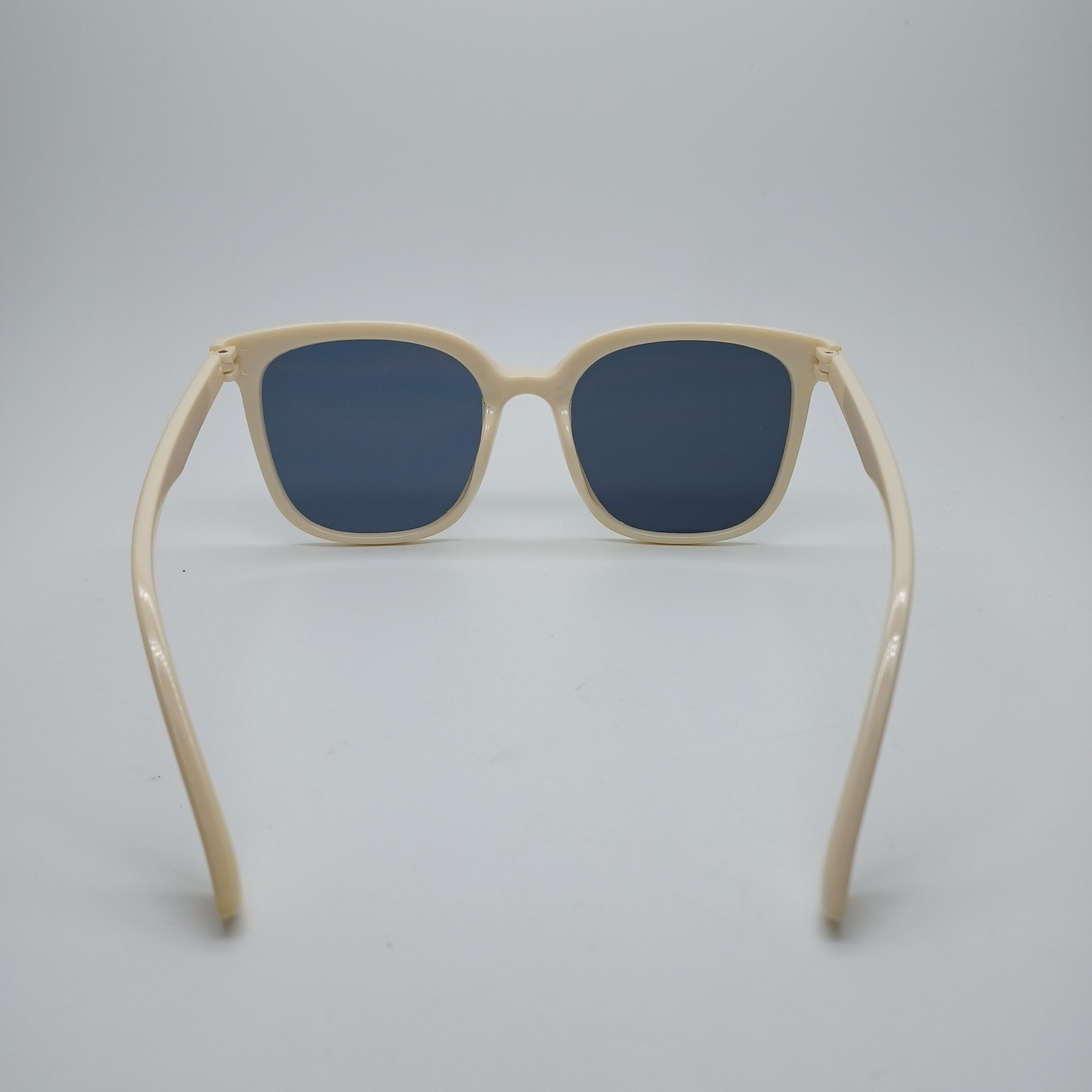 T138   ڹ ȥɴ UV400 ݡĥ󥰥饹