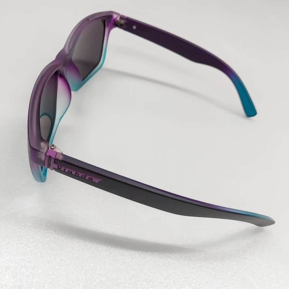 T136 ���� �������� �и� �ߥ顼���  ����ǡ������ ���󥰥饹 ��