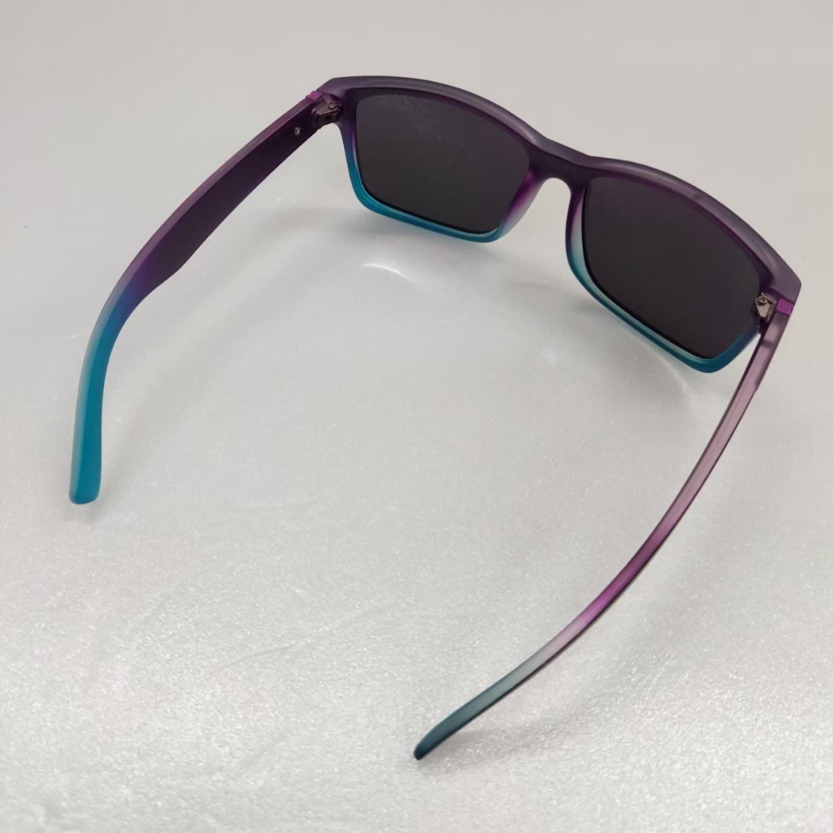 T136 ���� �������� �и� �ߥ顼���  ����ǡ������ ���󥰥饹 ��