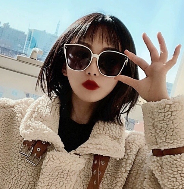 T137 ���� �������� �ڹ�� UV400 ���ݡ��ĥ��󥰥饹 �� �ȥ��ɴ���