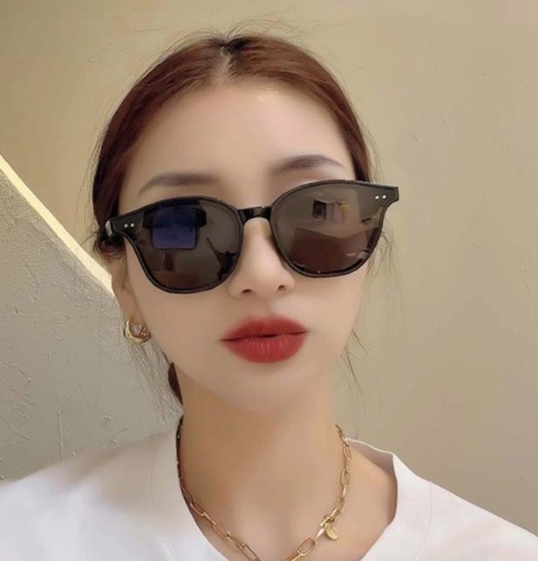 T145 �ȥ��ɴ��� ���� �������� UV400 �ڹ�� �������� ���ݡ��ĥ��󥰥饹��