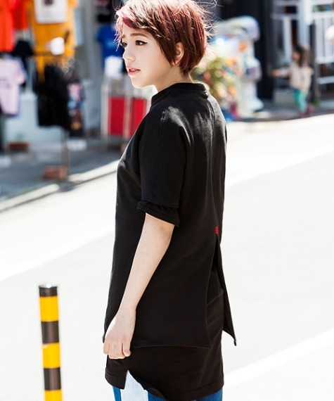 BACK SLIT T-SHIRT