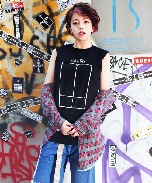 SLEEVELESS GRAPHIC DESIGN　BLACK