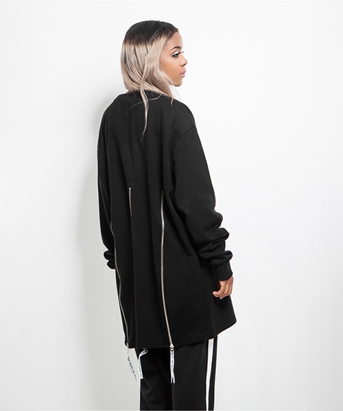 ZIP SWEATSHIRT