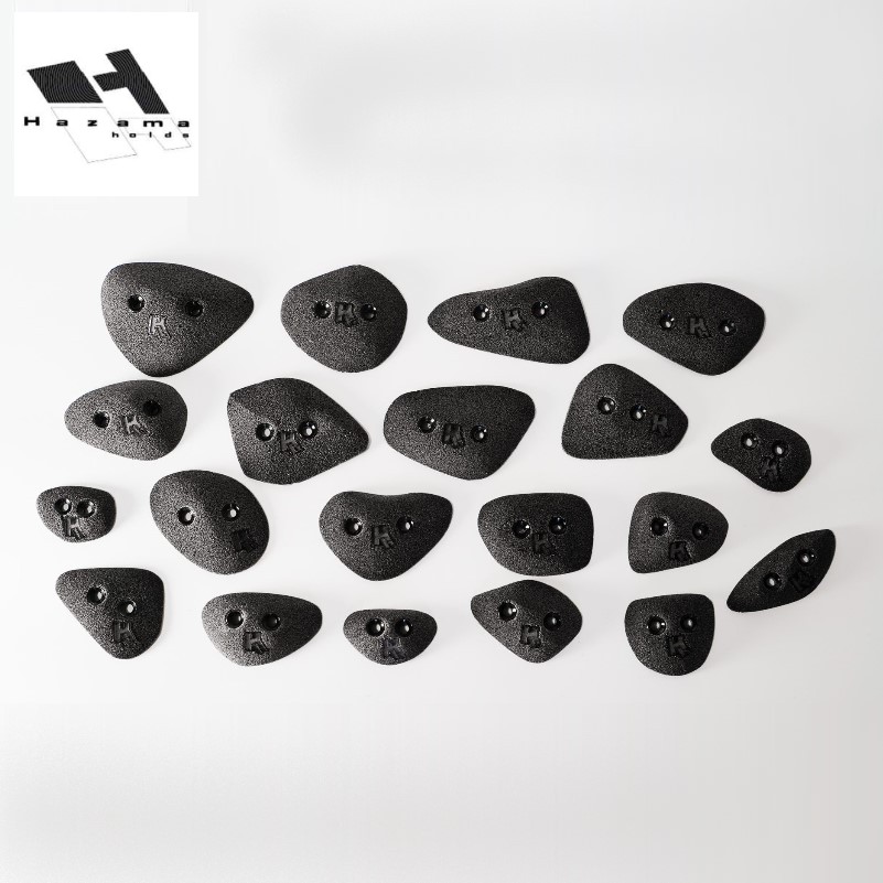 Hazama holds Yes Man