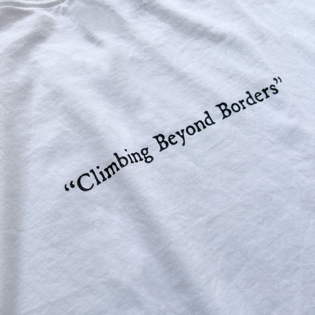 AWESOME "BEYOND BORDERS" TEE