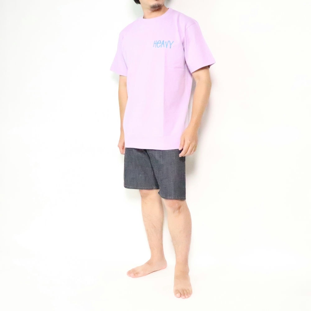 heavy. إ street tee