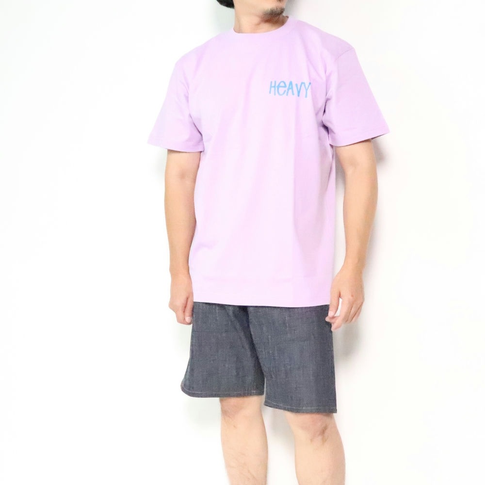 heavy. إ street tee