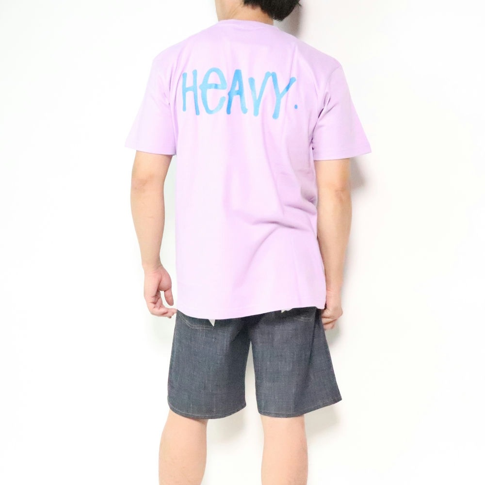 heavy. إ street tee