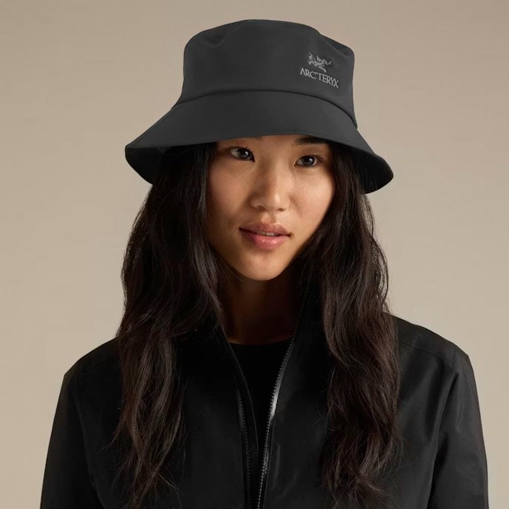 �������ƥꥯ�� �����ꥹ �Х��å� �ϥå� Auris Bucket Hat Black