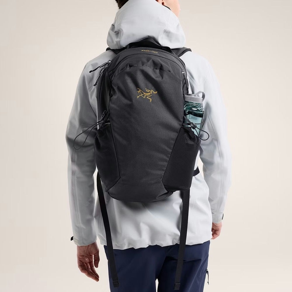 �������ƥꥯ�� �ޥ�ƥ��� 16 �Хå��ѥå� Mantis 16 Backpack Black