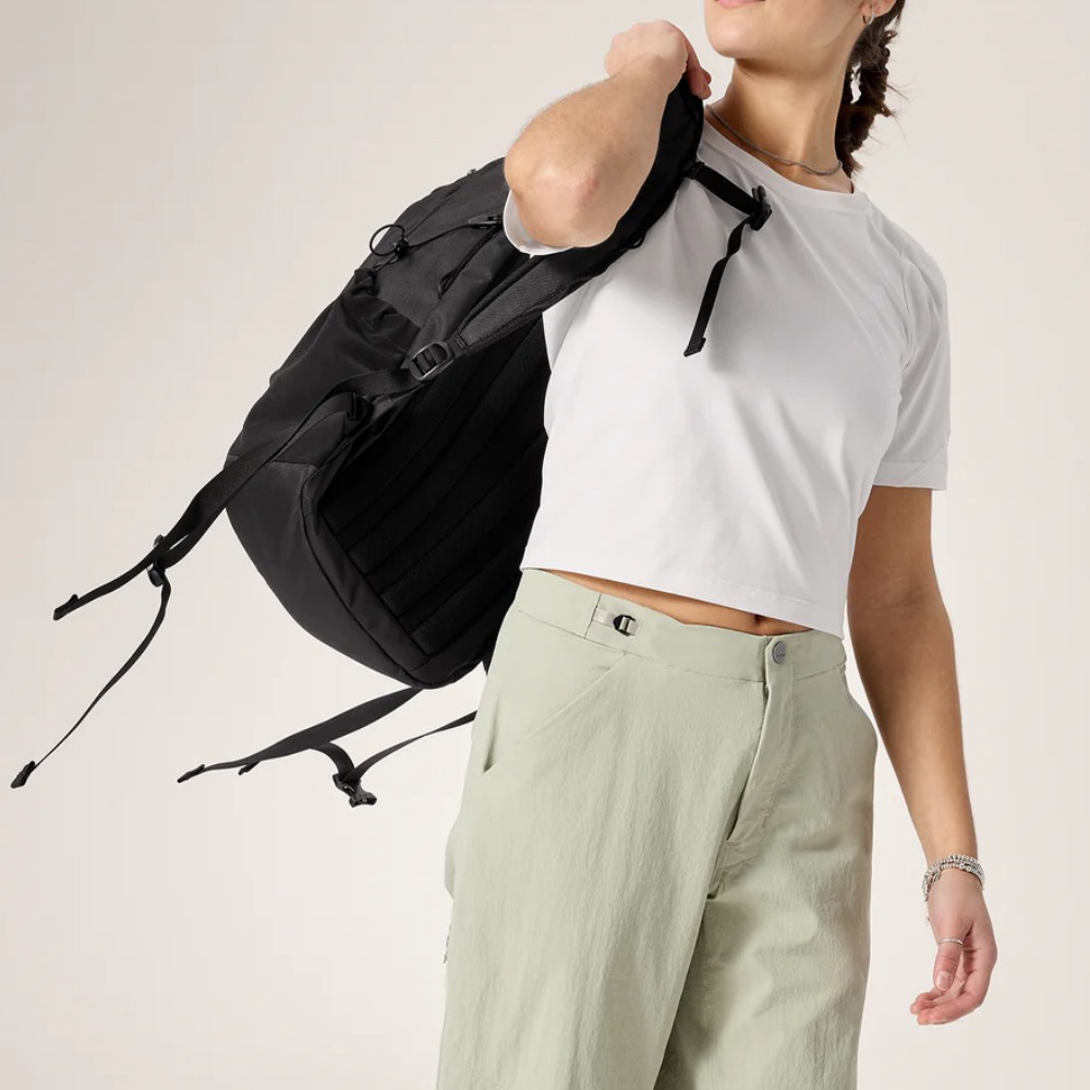 �������ƥꥯ�� �ޥ�ƥ��� 26 �Хå��ѥå� Mantis 26 Backpack Black