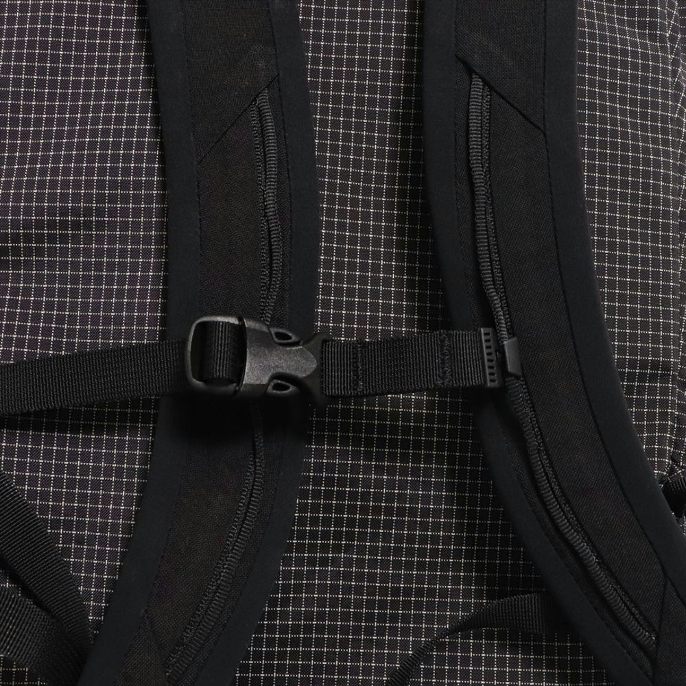 �������ƥꥯ�� ���󥷡��� 15 Konseal 15 backpack