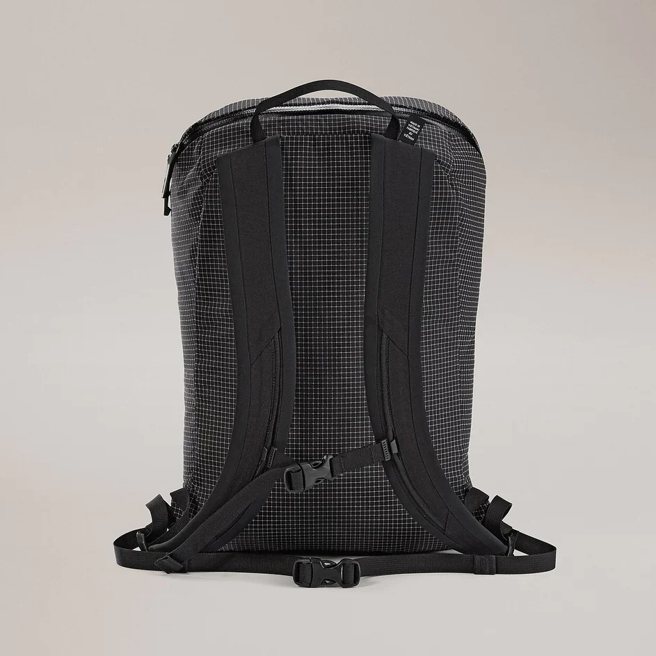 �������ƥꥯ�� ���󥷡��� 15 Konseal 15 backpack