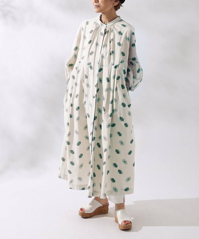 【SALE】ハナワンピ－ス　大きなヨーク切り替えのオリジナルプリントドレス