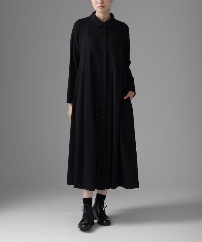 ロドリー[Chronicle]タック切り替えのフロントオープンドレス