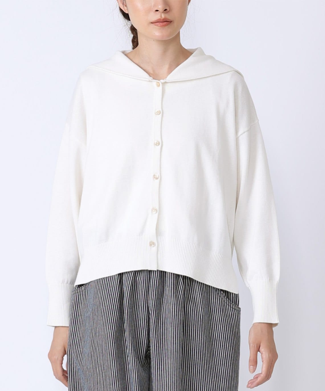 エミリーカーデ　ロングセーラーカラーの綿カシミアカーデ
