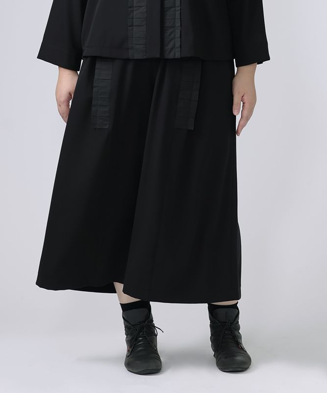 ドリノパンツ・B4【プラスサイズ】［Chronicle］タックフリルのクロップドパンツ