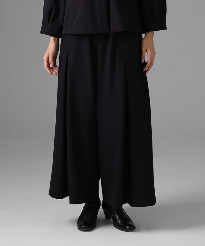 グレアパンツ［Chronicle］ボックスプリーツのワイドシルエット