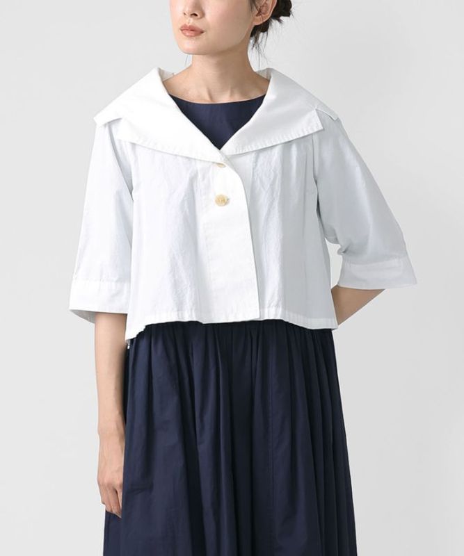 ナティ　コットンリネンのクラシカルショートジャケット