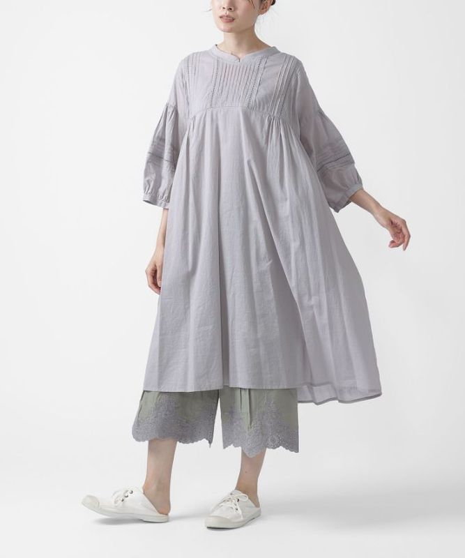 リーミー　綿ローンのピンタックバルーンスリーブチュニック