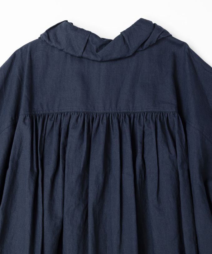 ブリサ ふんわり丸襟のビッグシルエットブラウス