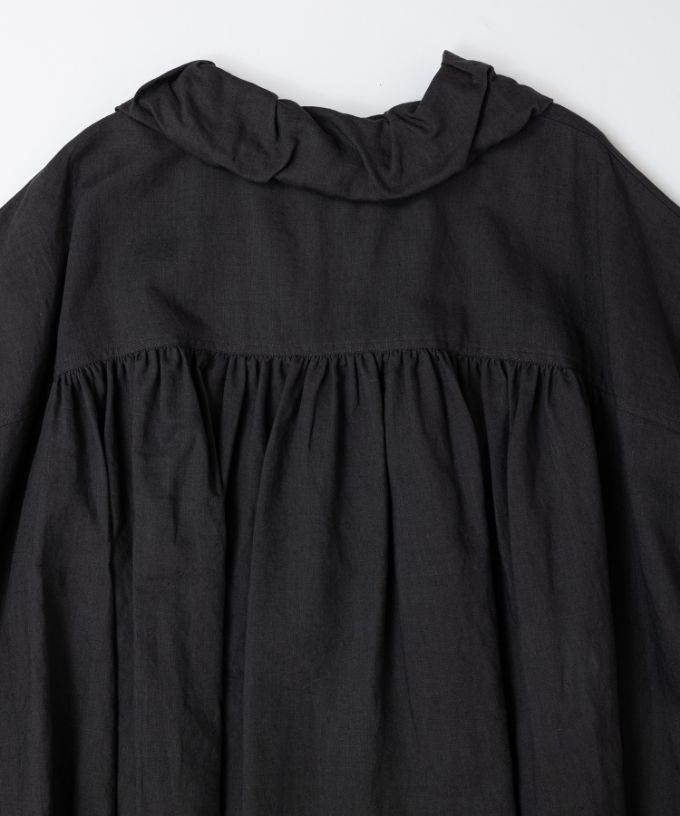 ブリサ ふんわり丸襟のビッグシルエットブラウス