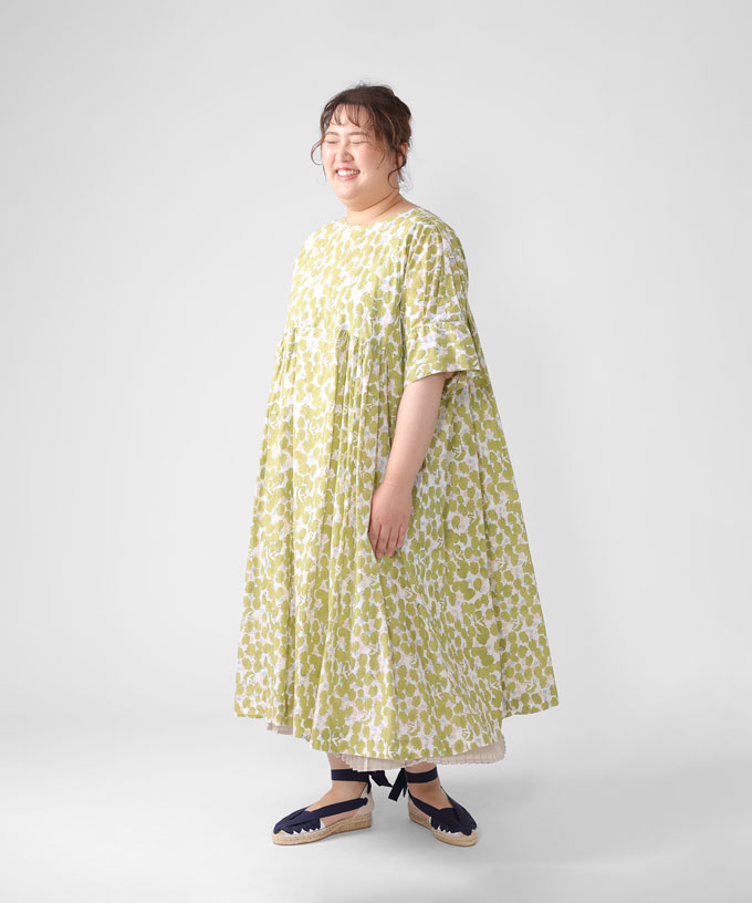 ソラソラドレス・ナギサ・4【プラスサイズ】オリジナルブロックプリントのプルオーバードレス