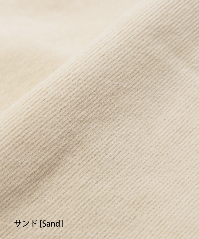 アノアパンツ　細コーデュロイ素材の裾スリットパンツ