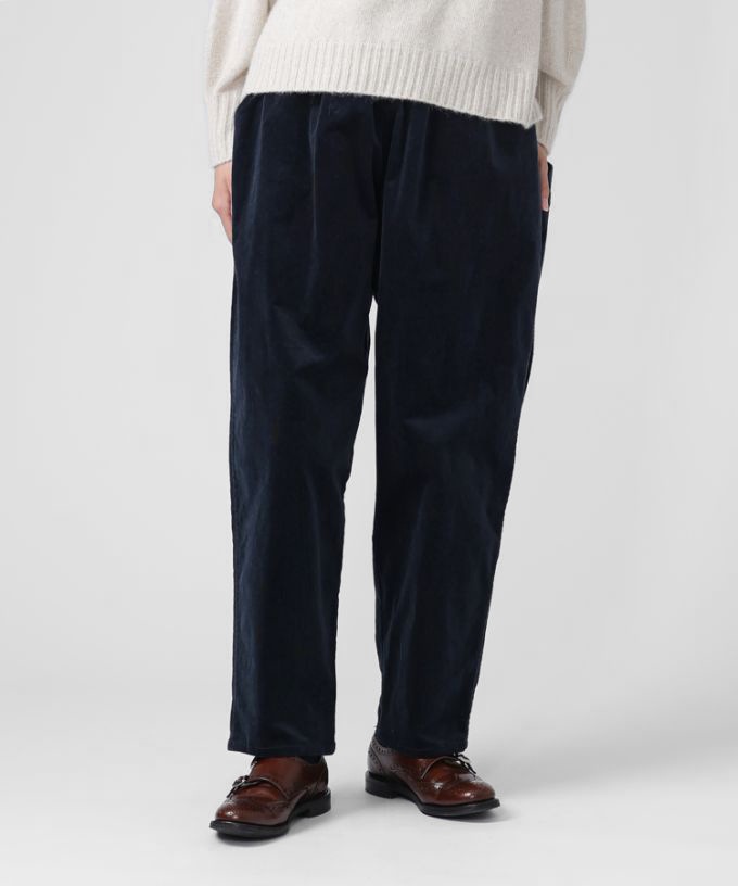 マオパンツロング・16　細コーデュロイ素材のバックポケットパンツ/ロングタイプ