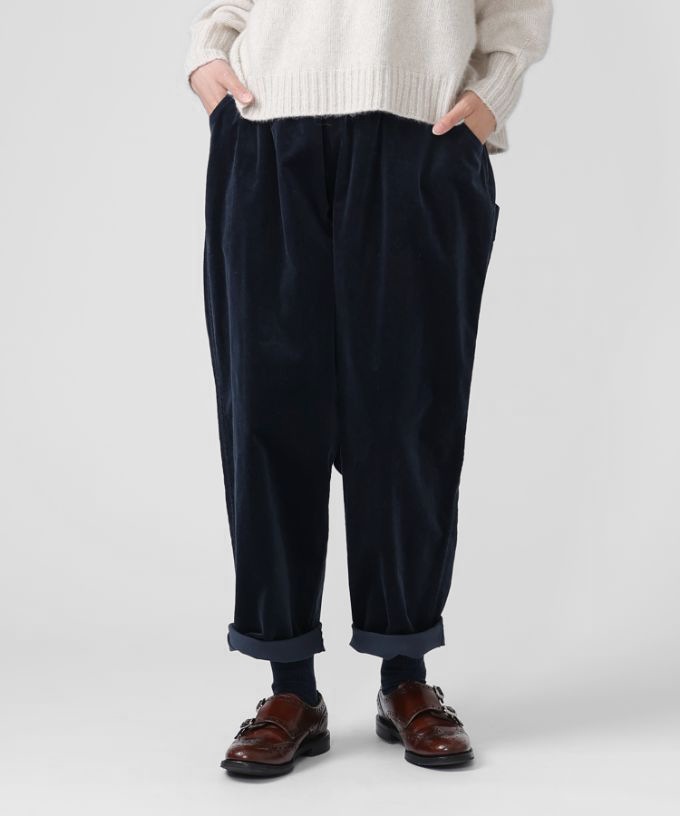 マオパンツロング・16　細コーデュロイ素材のバックポケットパンツ/ロングタイプ