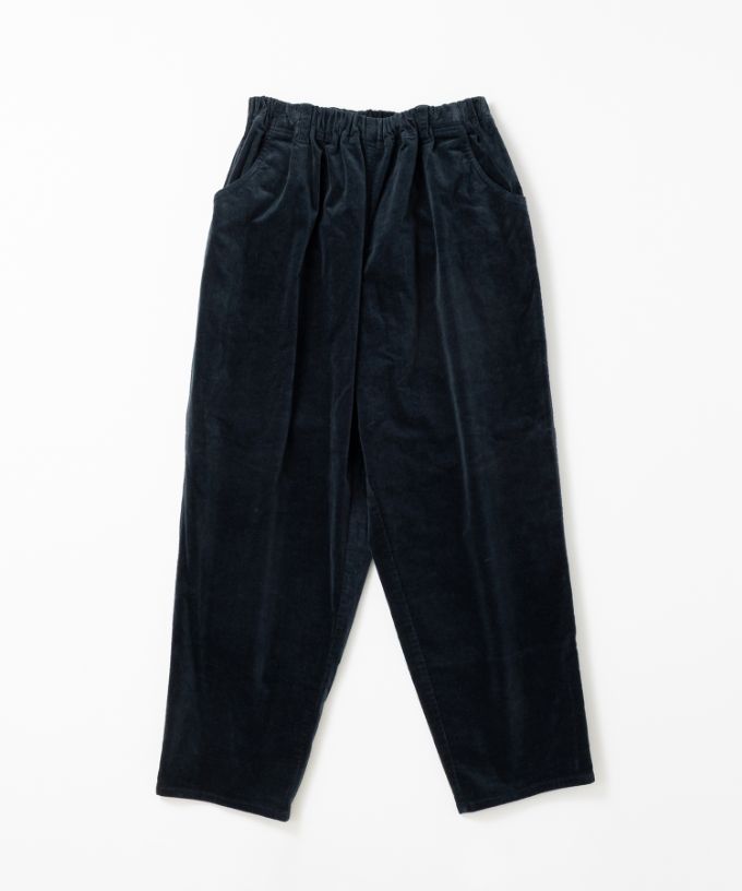 マオパンツロング・16　細コーデュロイ素材のバックポケットパンツ/ロングタイプ