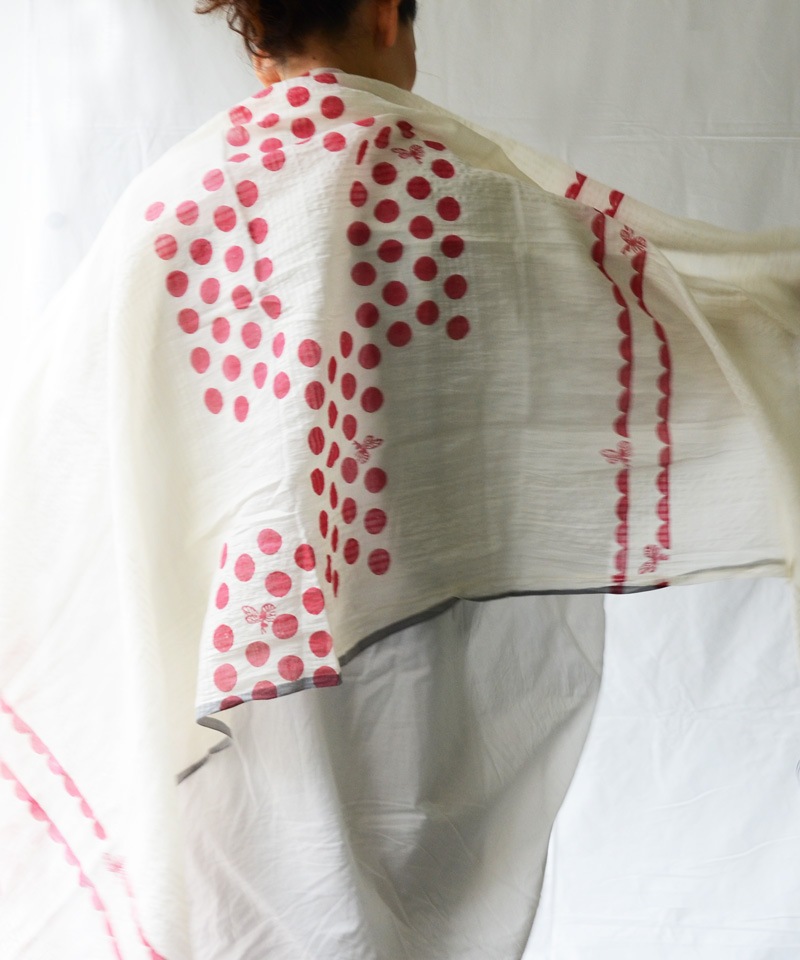 Akaitama to hachi　あかいたまとはち  [KusaKanmuri ストール]