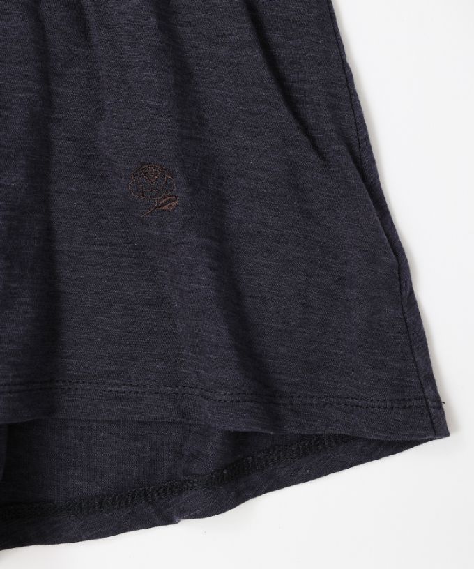 アナントップ七分袖　シンプルなAライントップス