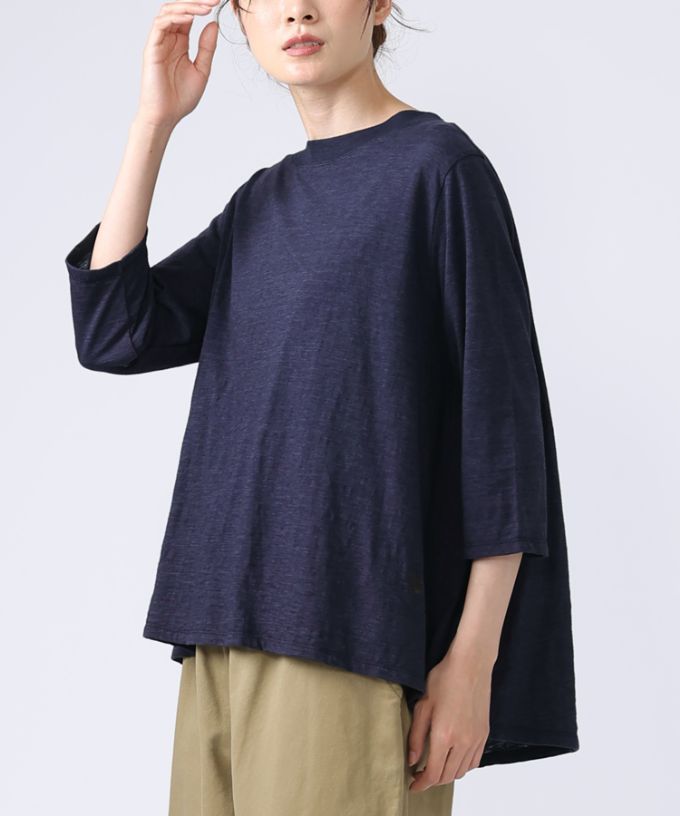 アナントップ七分袖　シンプルなAライントップス