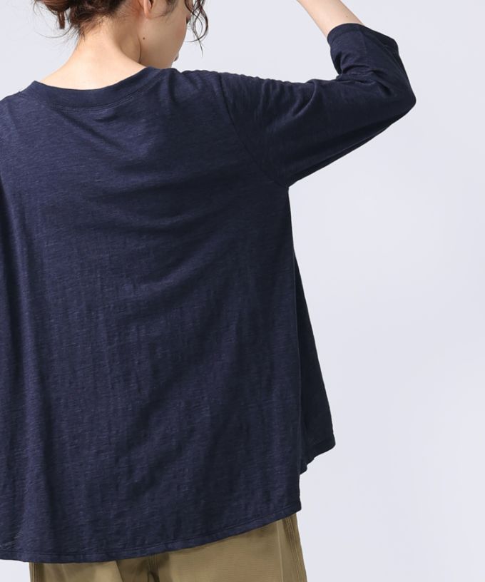アナントップ七分袖　シンプルなAライントップス