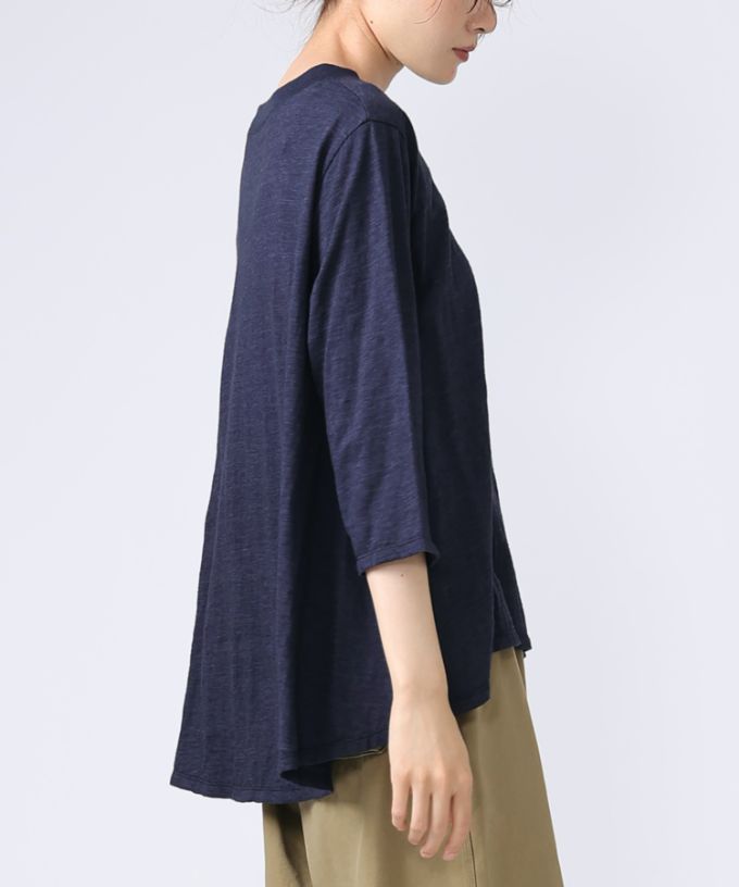 アナントップ七分袖　シンプルなAライントップス