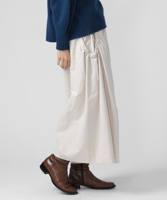 オトパンツ　ストレッチ素材のギャザーワイドパンツ